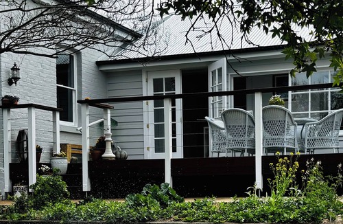 Bathurst House | Lexden on Brilliant St Bathurst