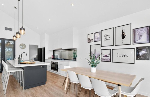 McCracken House | Light Filled - Comfortable
