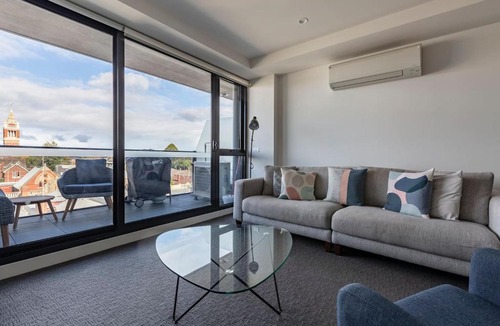 Hawthorn Apartment | Light-Filled, Stylish Living in Diverse Hawthorn
