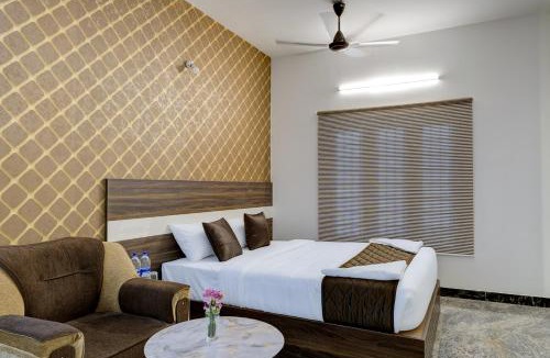 Ramapuram Bed & Breakfast | Livora Residency