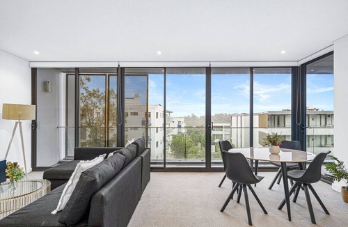 Mortlake Apartment | Lovely 2 bedroom APT in Mortlake