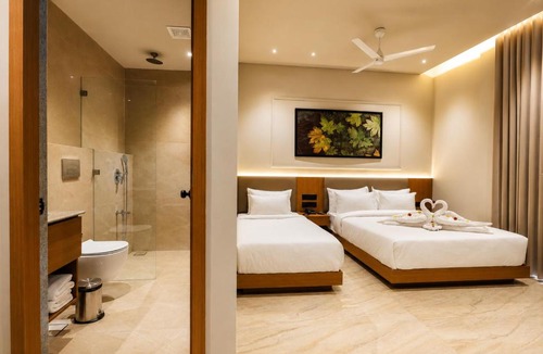 Vanthli Hotel | LUXURIA INN By CHANDAN