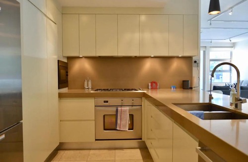 Zetland Apartment | Luxurious 3 Bedroom Apartment with Parking near CBD