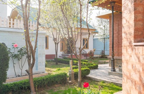 Nishat-Shalimar House | Luxury Ashok Cottage