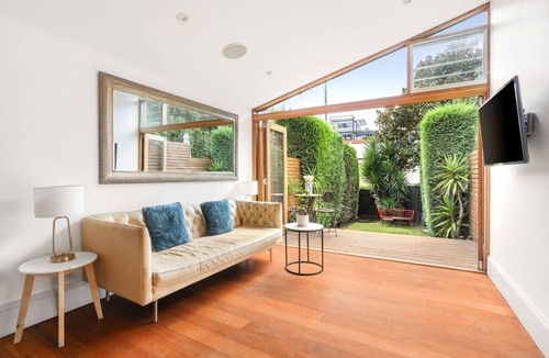 Dawes Point House | Luxury Colonial Terrace House in the Rocks