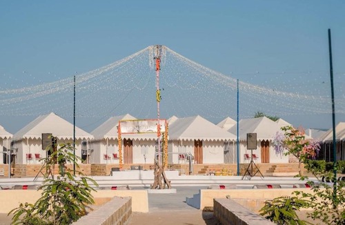 Sam Resort | Luxury Desert Camping