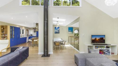 Pearl Beach House | Luxury Escape On Crystal