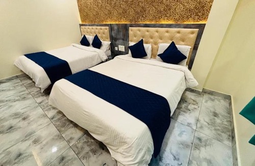 Guntur Hotel | LUXURY HoTEL MADHAVI ELITE"s