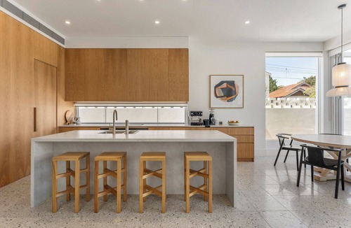 North Bondi House | Luxury Villas Bondi Pool Oasis (Walk to the beach)
