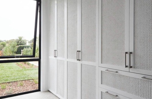 Flinders House | Luxury Villas Flinders Retreat (With Car Parking)