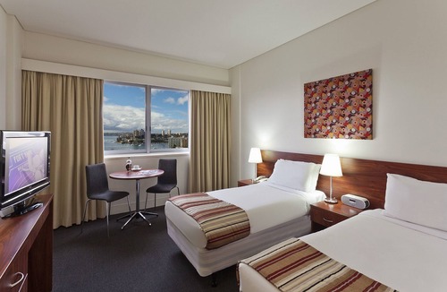 Potts Point Hotel | Macleay Hotel