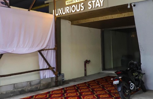 Amarnath Hotel | Madhu's Palace