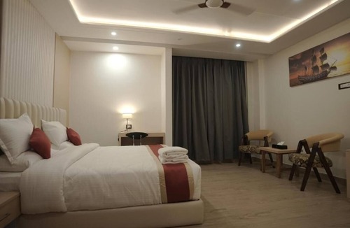 Allahabad Hotel | Madina Inn