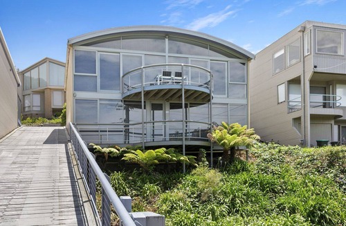 Lorne House | Magnum