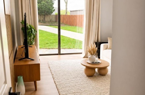 South Bowenfels Apartment | Magpie Retreat