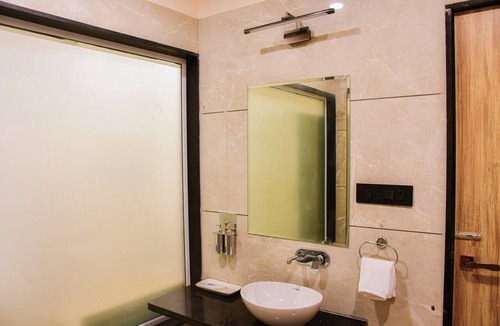 Mandav Hotel | Mandu's Green Valley Resort