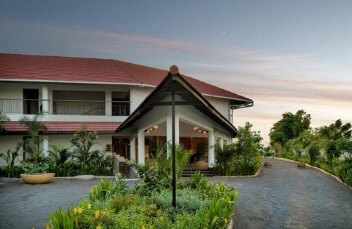 Nagapattinam Hotel | Mango Hill Hotel Velankanni