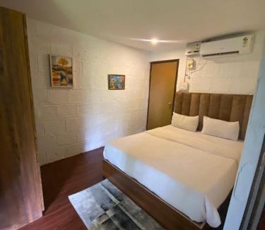 Mandrem Hotel | Mango hill resort