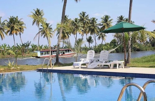 Kumarakom Hotel | Manor Backwater Resort