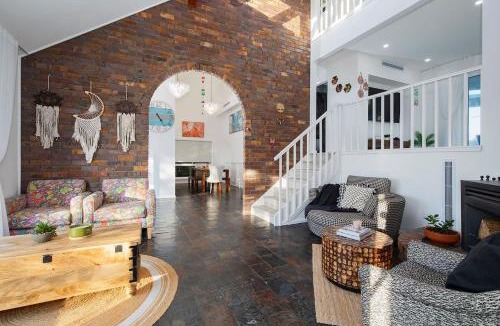 Copacabana House | Manor Del Monte - Poolside Bliss and Oceanfront Oasis
