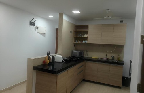Kurla Apartment | Marbella Studio near BKC Pool, Wi-Fi, Kitchen