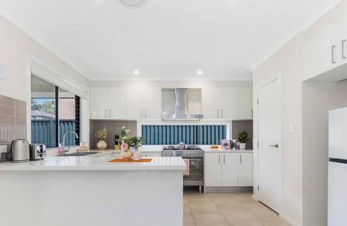 Marsden Park House | Marsden Park的温馨house