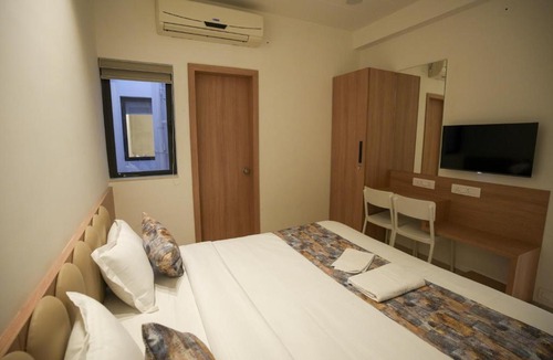 Rajkot Hotel | Maruti Grand Hotel