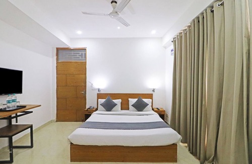 Chhatarpur Hotel | Mauryan Elite Hotel Chhatarpur Metro Station