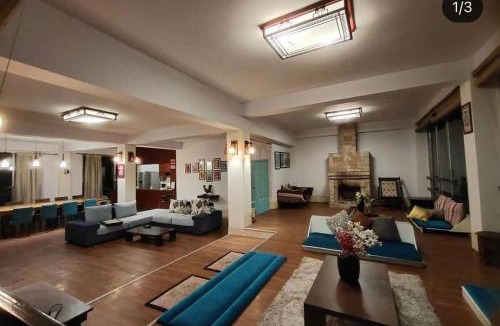 Rumtek Villa | MayaTels - Maya Baas, Rumtek