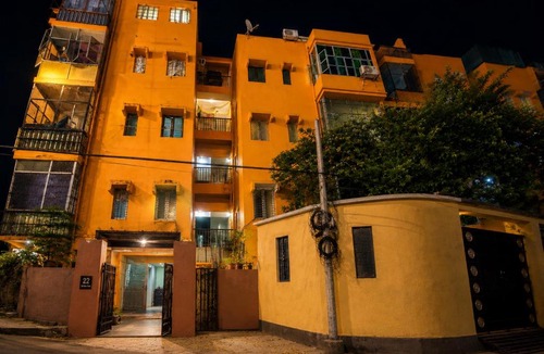 Varanasi Apartment | Mehfil 84