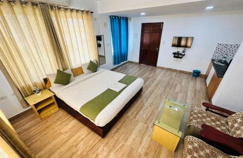 Kadavanthra Hotel | Melvet Residency
