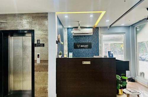 Kadavanthra Hotel | Melvet Residency