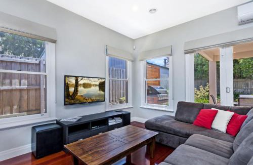 Warrnambool House | Merri Place