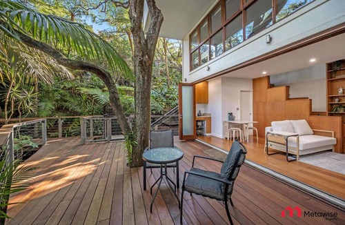 Seaforth Apartment | MetaWiseBnB Stylish Loft Studio with Garden in Seaforth