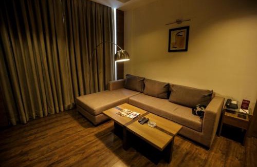 IMT Manesar Hotel | Misaki Hotel Manesar