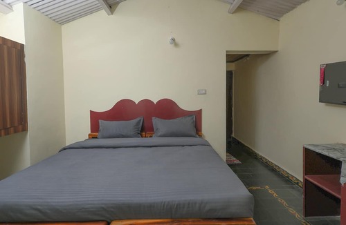 Ooty Hotel | Mistora Valley