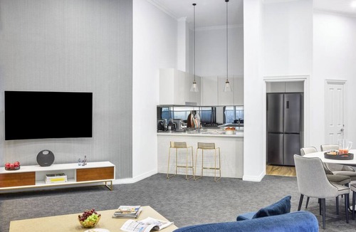 Bondi Junction Apartment | Modern 3-Bedroom Penthouse Suite Near Bondi Beach Sydney