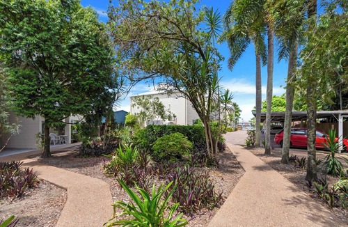 Bungalow Apartment | Modern Apartment complete, Close to Amenities Free Wifi