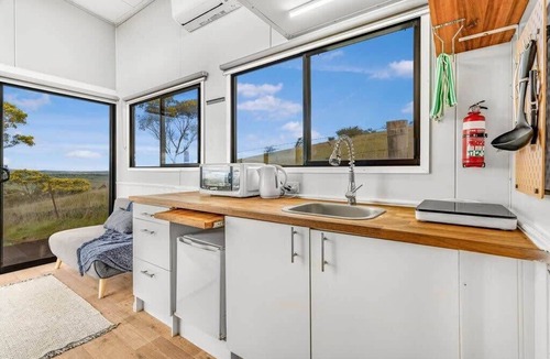 Ararat House | Montara Views 3 by Tiny Away