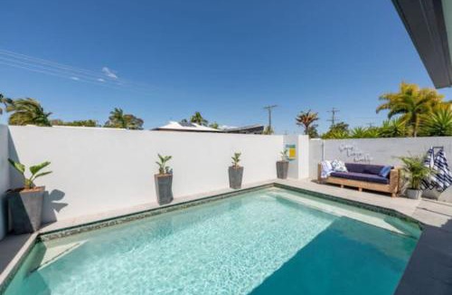 Mooloolaba House | Mooloolaba Escape to Mooloolaba & Feel At Home in Style