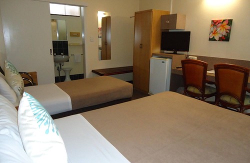 Innisfail Hotel | Moondarra Motel