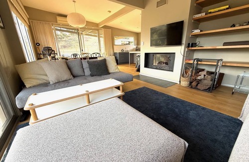 Harcourt North House | Moonrise Hill