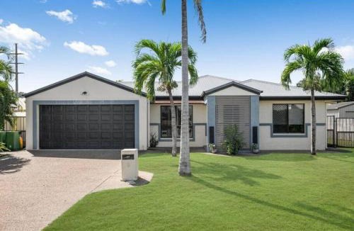 Mount Louisa Apartment | Mount Louisa Magic