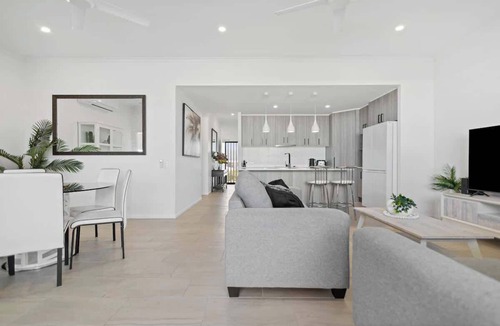 Cairns Apartment | Mountain Air & Modern Flair: Your Cairns Getaway