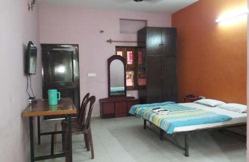 Gwalior Hotel | Mrignayani