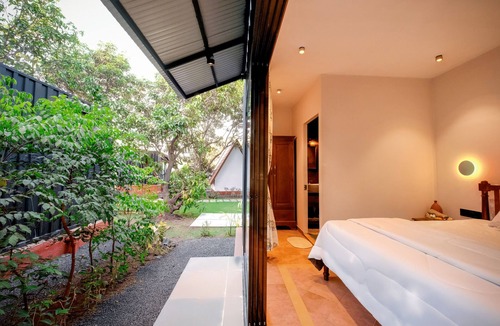 Dahanu Hotel | MRUDA FARMSTAY