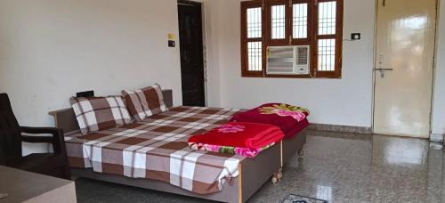 Varanasi Hotel | Mumuksh Bhawan - near Assi Ghat