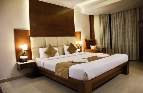 Khanapara Hotel | MW HOTEL
