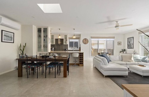 McCrae House | My Place, McCrae.