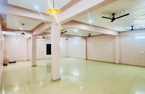 Haidargarh Hotel | Narayan Square